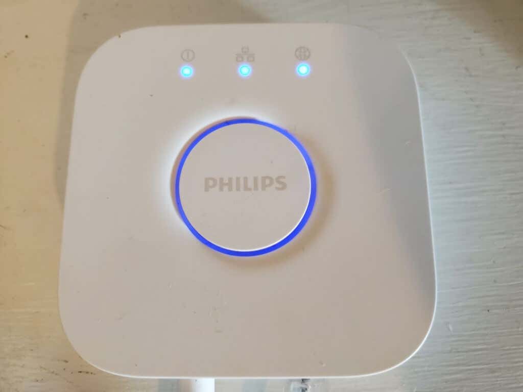 4-bridge-wired - Online Tech Tips Connect Philips Hue Lights Hardware image 4 - 4-bridge-wired
