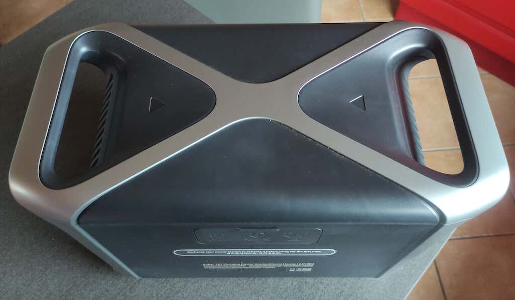 anker-757-powerhouse-power-station-review-4-compressed - Online Tech Tips Design and Unpacking image 2 - anker-757-powerhouse-power-station-review-4-compressed