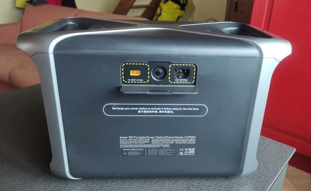 anker-757-powerhouse-power-station-review-8-compressed - Online Tech Tips Design and Unpacking image 6 - anker-757-powerhouse-power-station-review-8-compressed