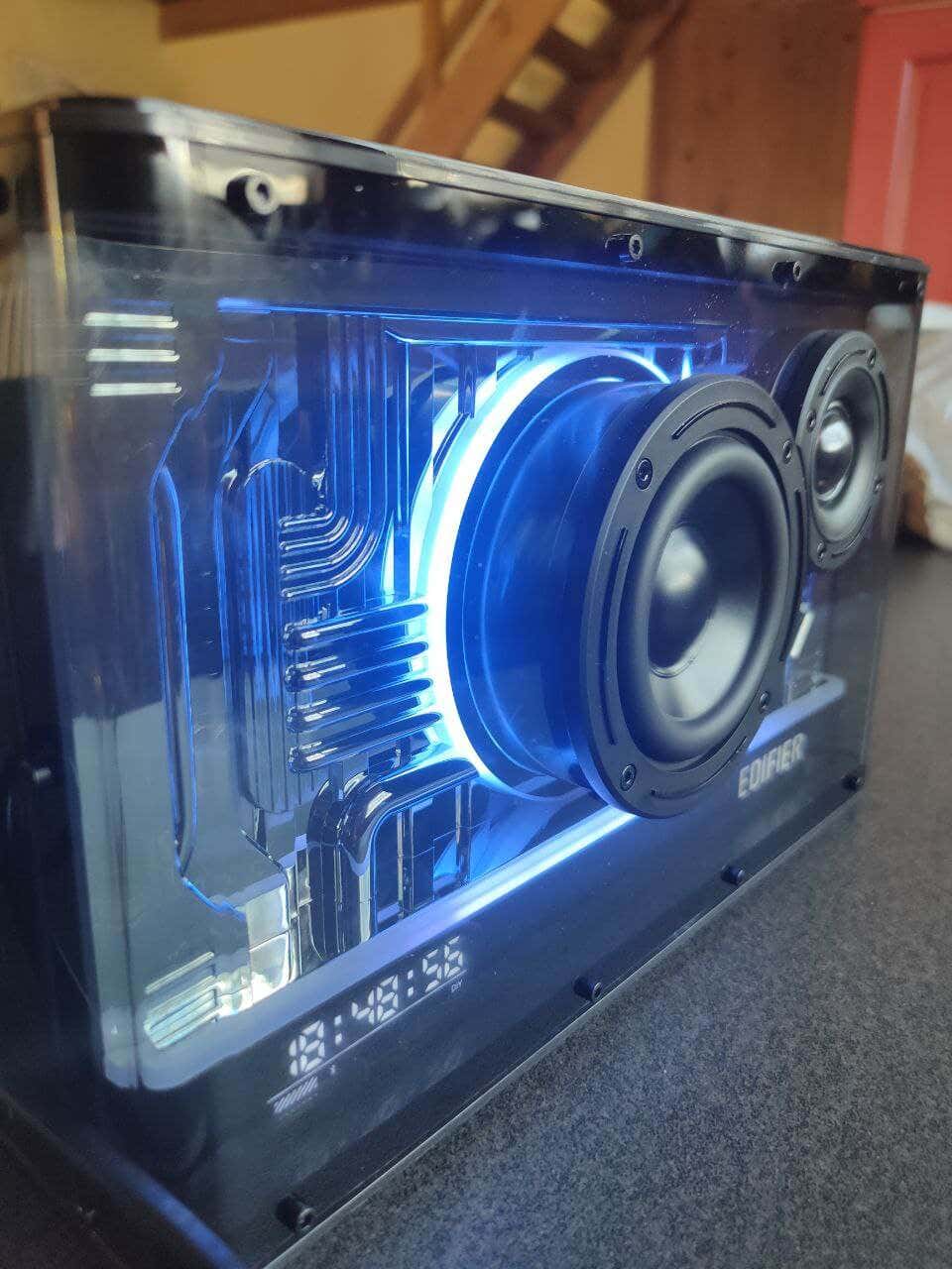 edifier-qd35-tabletop-bluetooth-speaker-review-9-compressed - Online Tech Tips Performance & Features image - edifier-qd35-tabletop-bluetooth-speaker-review-9-compressed