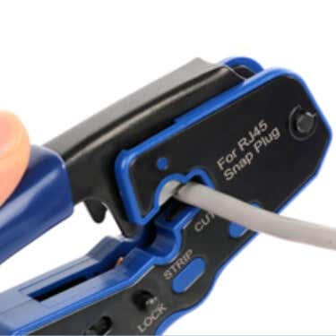 how-to-splice-an-ethernet-cable-5-compressed - Online Tech Tips Step-by-step Guide: How to Splice Ethernet Cables image 2 - how-to-splice-an-ethernet-cable-5-compressed