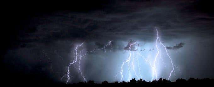 lightning - Online Tech Tips What is a Surge? image - lightning