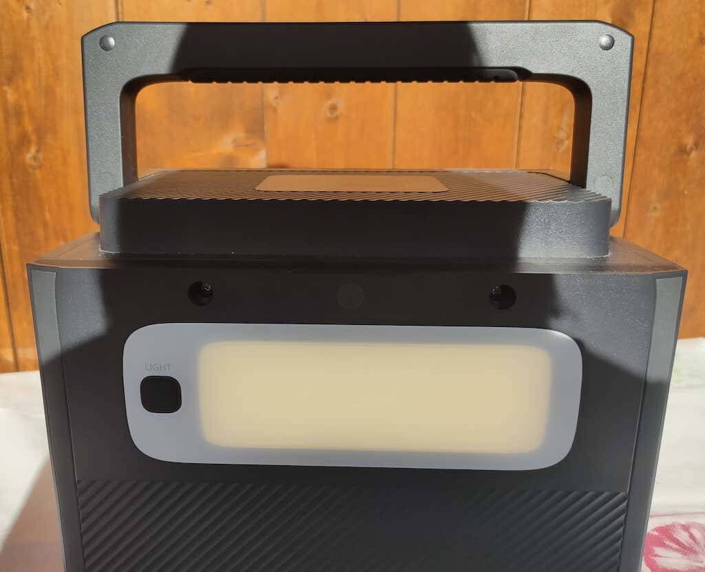 the-bluetti-ac60-portable-power-station-with-expansion-battery-review-10-compressed - Online Tech Tips Design and Unpacking image 5 - the-bluetti-ac60-portable-power-station-with-expansion-battery-review-10-compressed