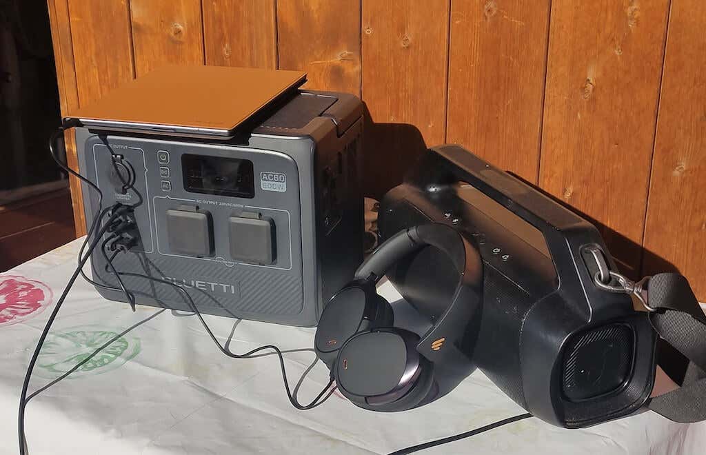 the-bluetti-ac60-portable-power-station-with-expansion-battery-review-14-compressed - Online Tech Tips Performance & Features image - the-bluetti-ac60-portable-power-station-with-expansion-battery-review-14-compressed